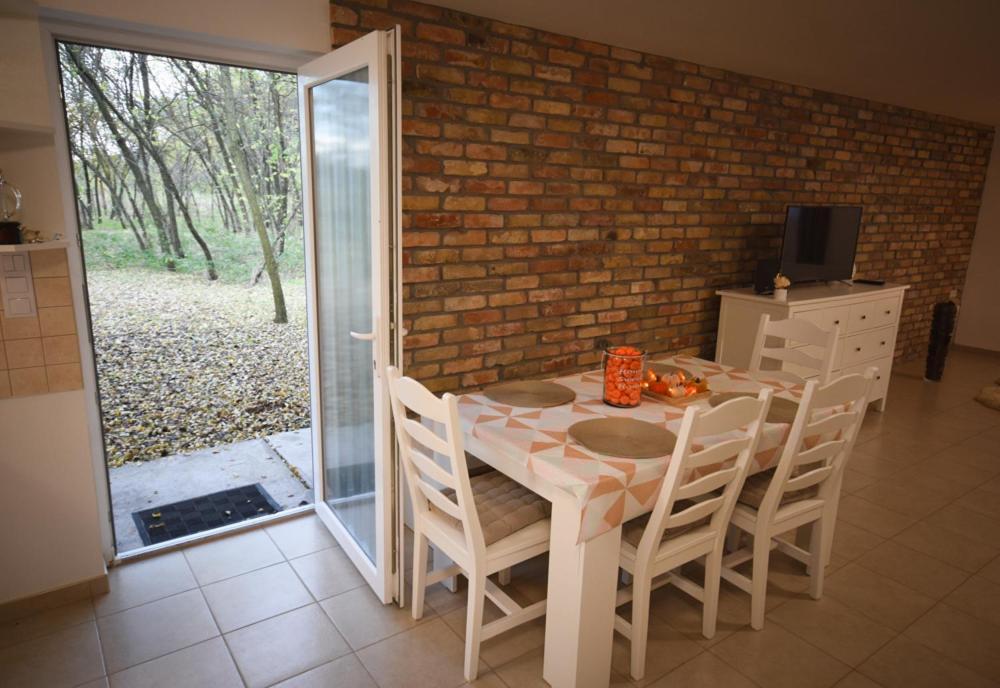 Varazslakos Tanya Appartement *