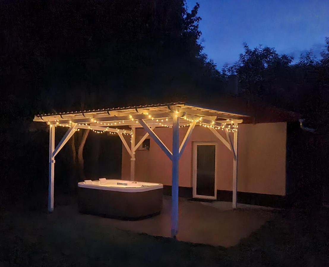 Varazslakos Tanya Appartement Soltvadkert