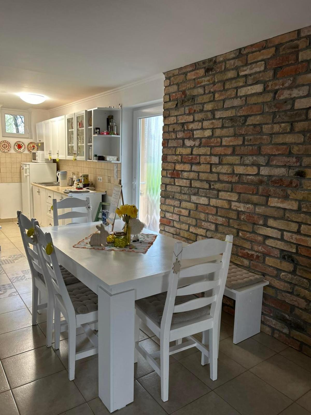 Varazslakos Tanya Appartement